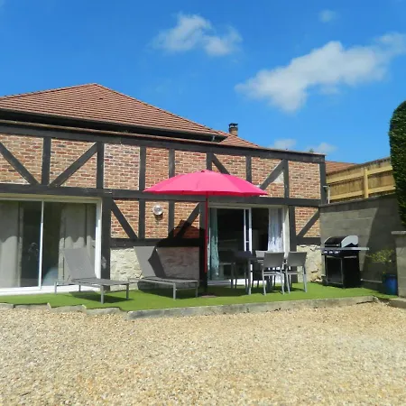 Bed & Breakfast La Maison Des Oiseaux 3*