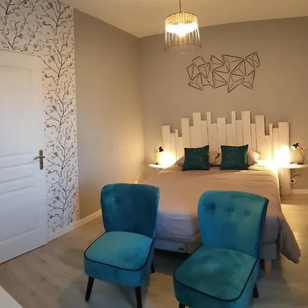 Bed & Breakfast La Maison Des Oiseaux 3*